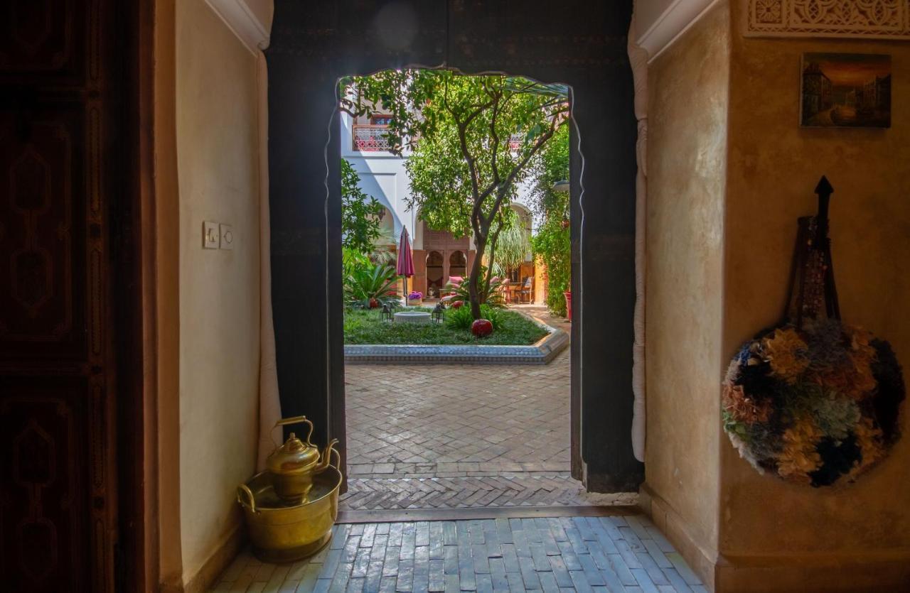 Отель Riad Dombaraka Марракеш Экстерьер фото